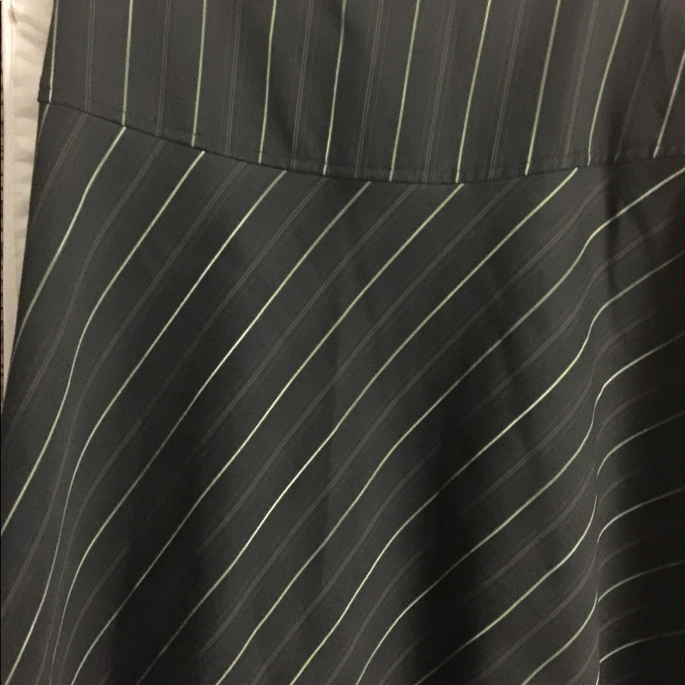 Pinstripes skits
